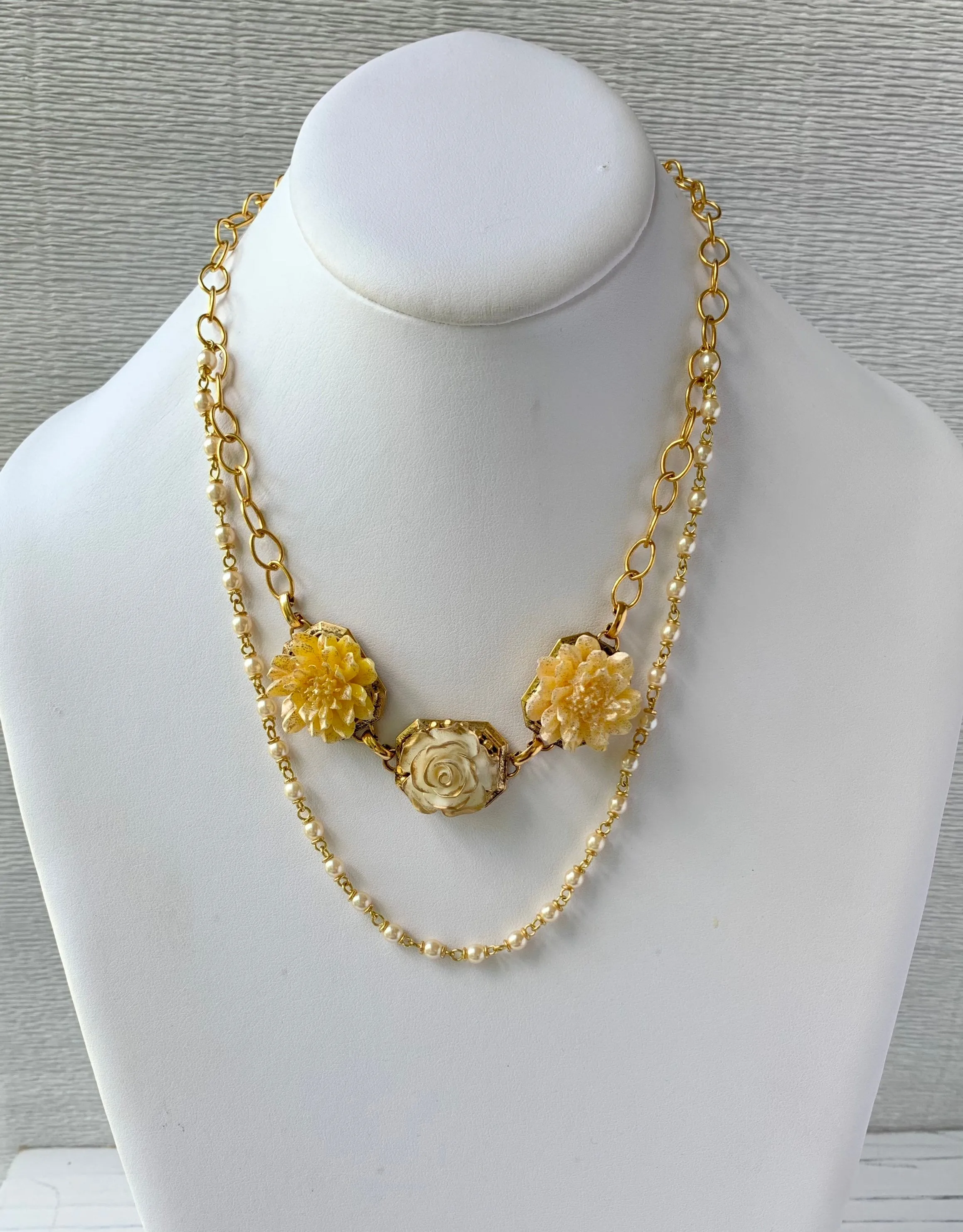 Buttercup Swag Necklace