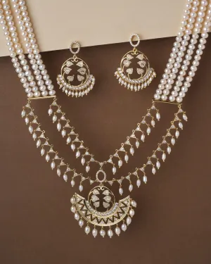 Contemporary Dreams Pearl Necklace Set