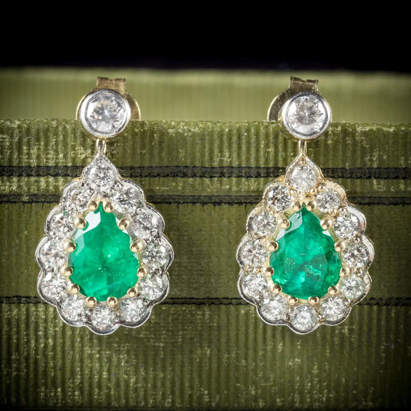 Emerald Diamond 18Ct Gold Drop Earrings Vs1 Diamonds