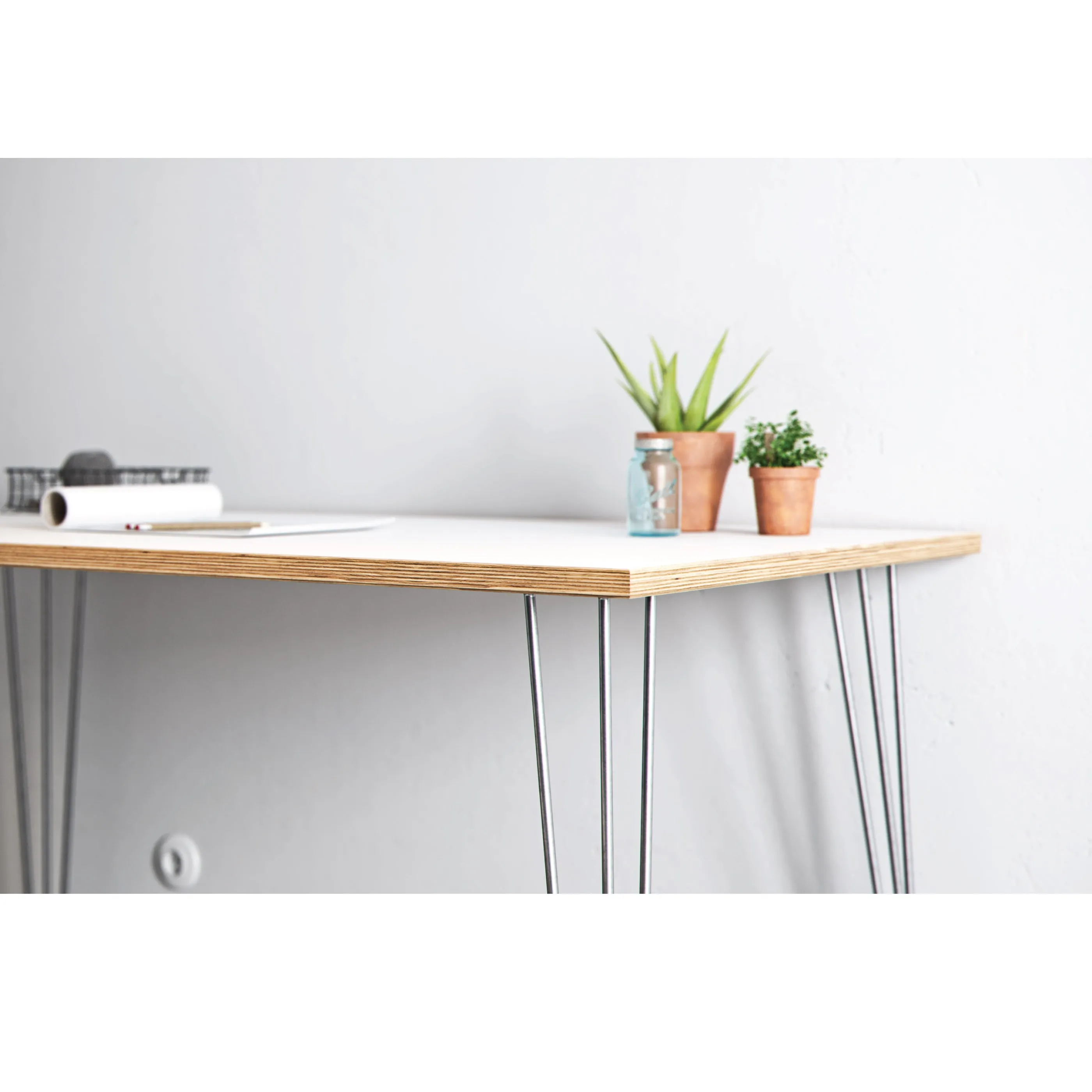 Hairpin Table (White)