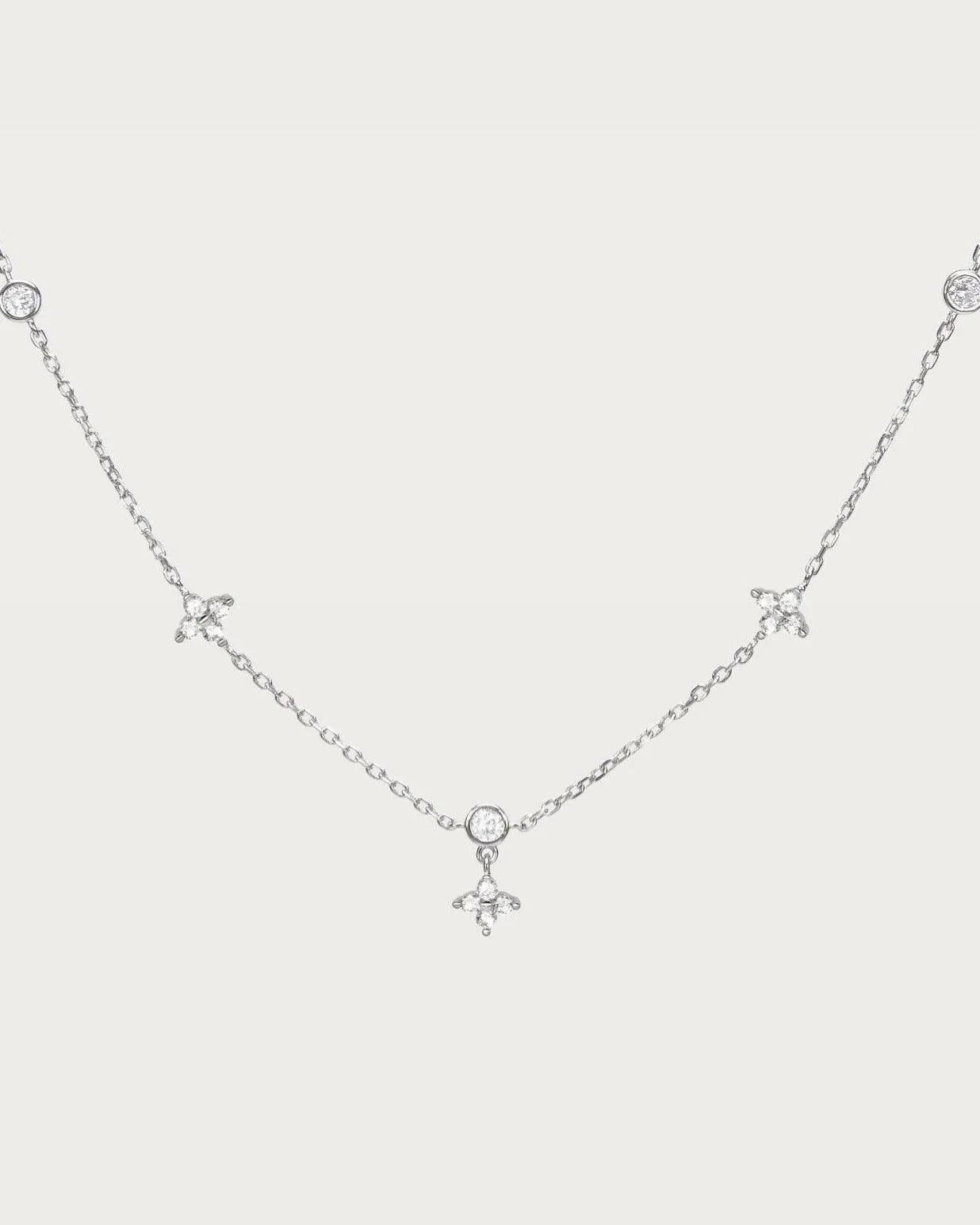 Lucky Clover Necklace in Silver