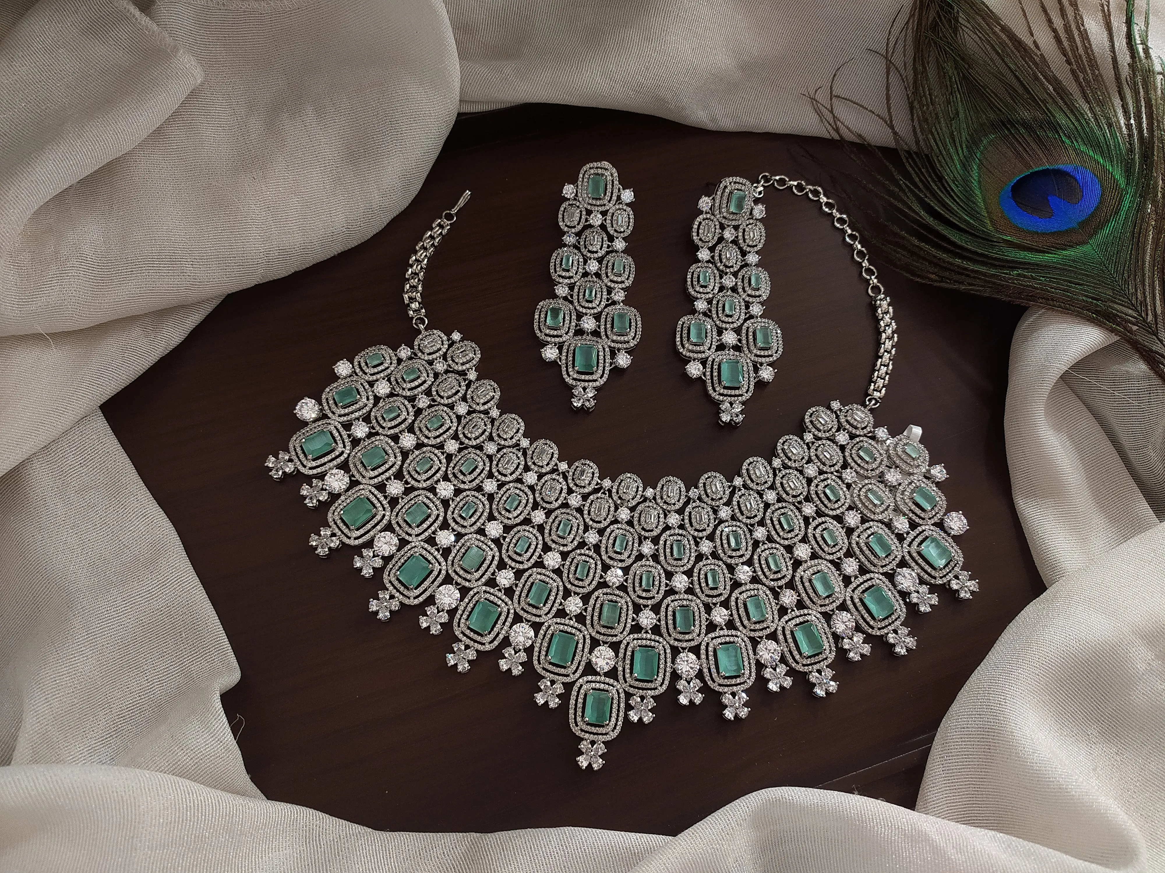 Splendid Heavy Bridal Choker Set in mint Colour