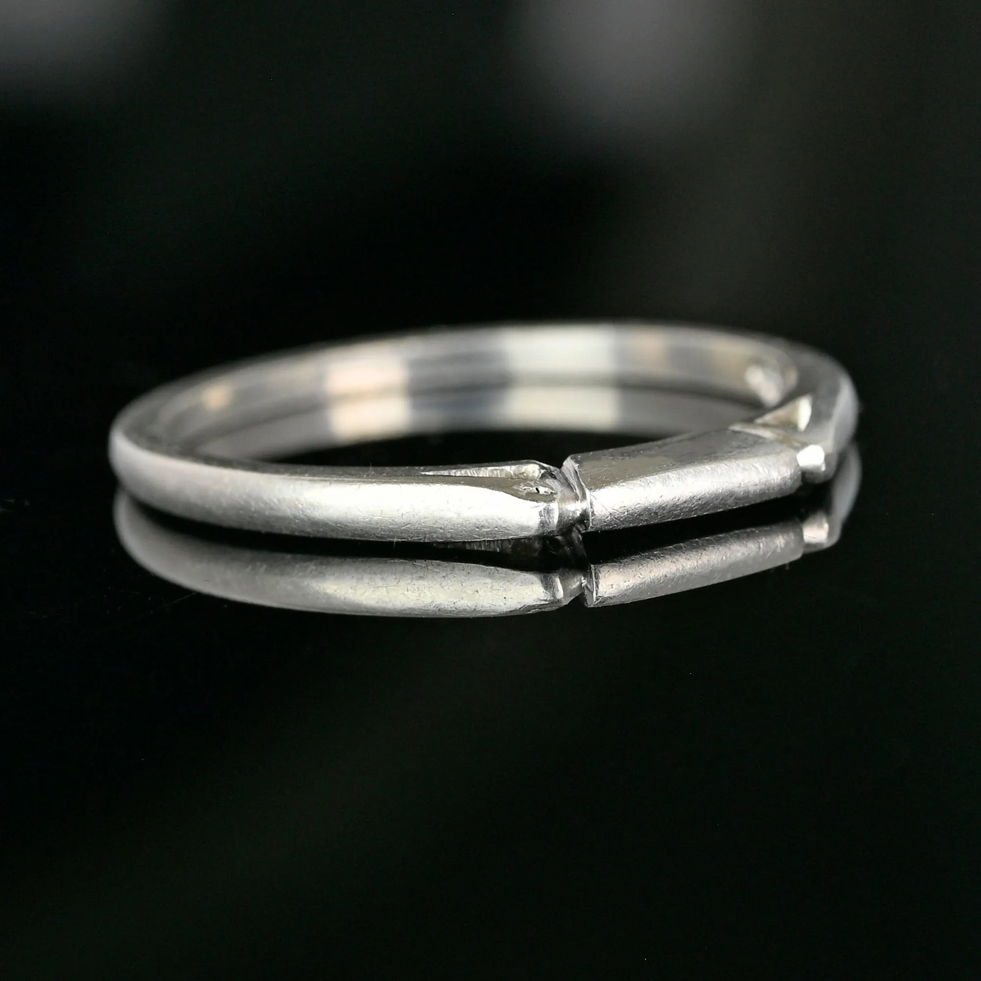 Vintage Geometric Platinum Wedding Ring Band